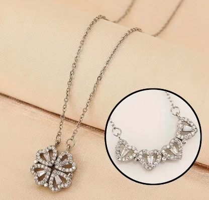 Elegant Four-Leaf Clover Foldable and Expandable Necklace
